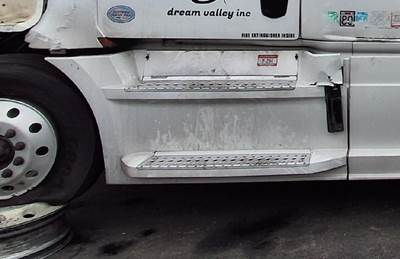 Freightliner Cascadia 126 Left Fairing for a Freightliner CASCADIA