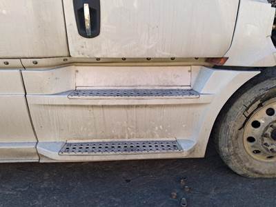 Freightliner Cascadia 126 Fairing for a Freightliner CASCADIA