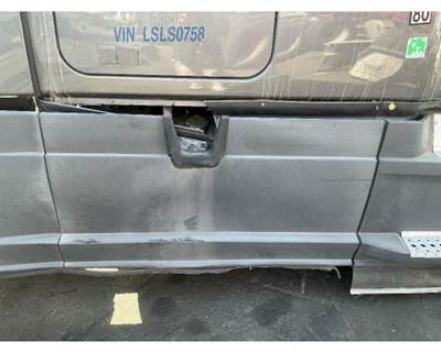 Freightliner Cascadia 126 Right Fairing