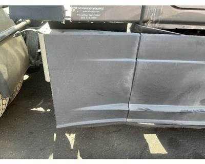 Freightliner Cascadia 126 Right Fairing