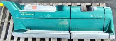 Freightliner Cascadia 132 Left Fairing