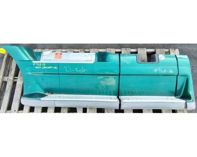 Freightliner Cascadia 132 Left Fairing