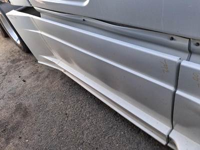 Freightliner Cascadia Right Fairing