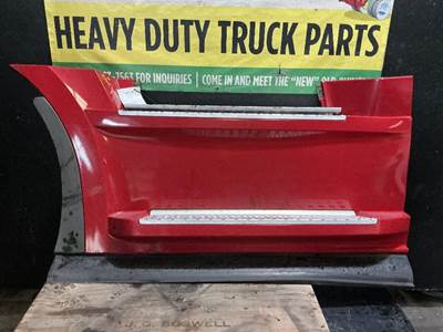 Freightliner Cascadia Left Fairing