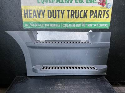 Freightliner Cascadia Left Fairing for a Freightliner Cascadia 126