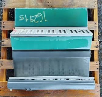 Freightliner FLD120 Right Fairing