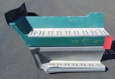 Freightliner FLD120 Right Fairing