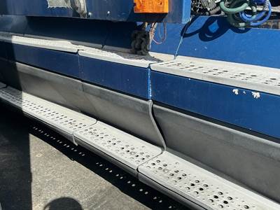 Freightliner FLD120 Right Fairing