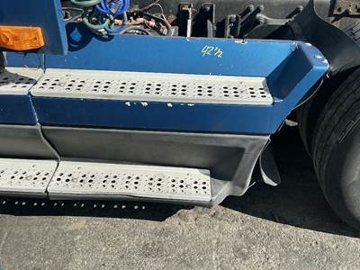 Freightliner FLD120 Left Fairing