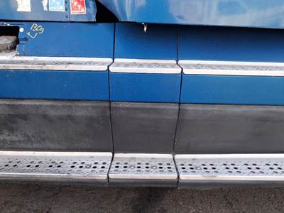 Freightliner FLD120 Left Fairing