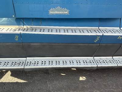 Freightliner FLD120 Right Fairing