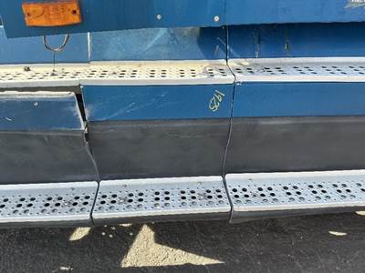 Freightliner FLD120 Right Fairing