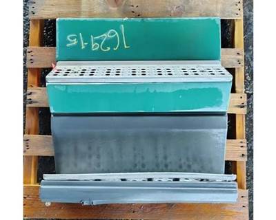 Freightliner FLD120 Right Fairing