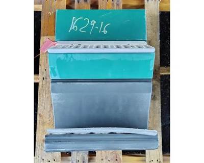 Freightliner FLD120 Right Fairing