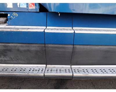 Freightliner FLD120 Left Fairing