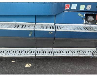 Freightliner FLD120 Right Fairing