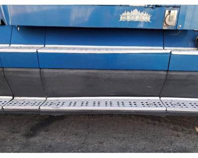 Freightliner FLD120 Left Fairing