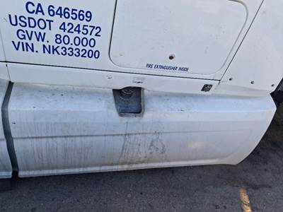 International LT625 Fairing