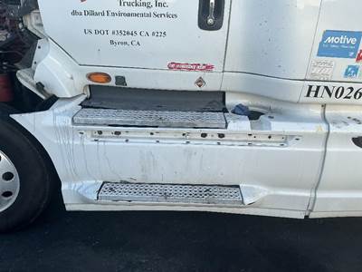 International ProStar Left Fairing