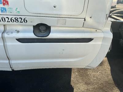 International ProStar Left Fairing