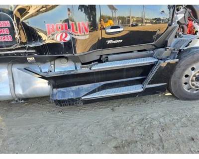 Kenworth T680 Right Fairing