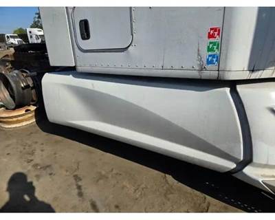 Kenworth T680 Right Fairing