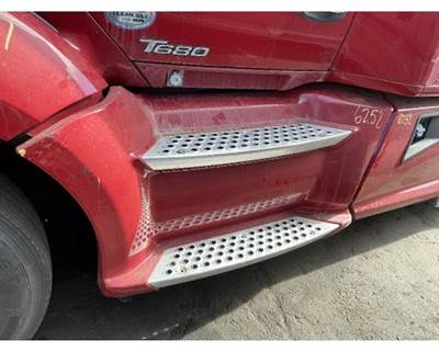 Kenworth T680 Left Fairing