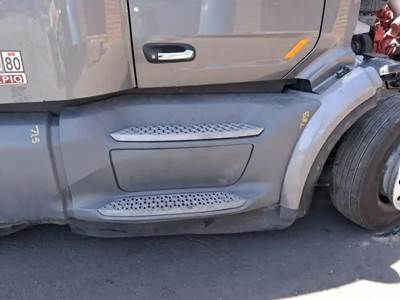 Peterbilt 579 Right Fairing
