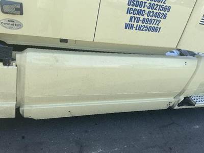 Volvo VNL Left Fairing