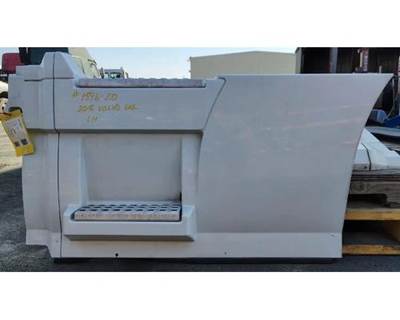 Volvo VNL Left Fairing