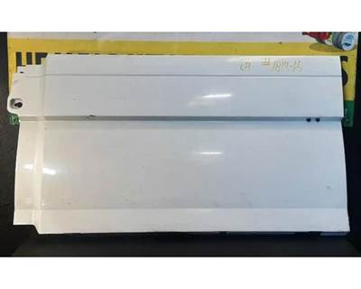 Volvo VNL Left Fairing