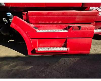 Volvo VNL Left Fairing