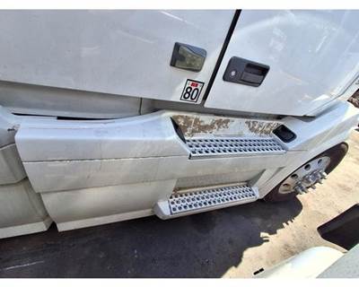 Volvo VNL Fairing