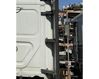 Freightliner Cascadia 116 Sleeper Fairing