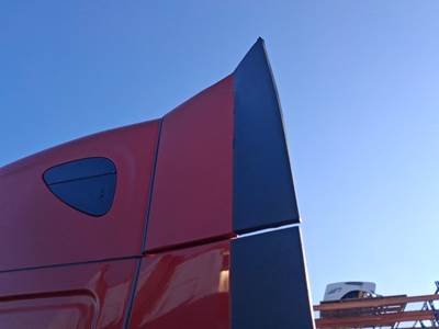 Freightliner Cascadia 126 Sleeper Fairing for a Freightliner CASCADIA