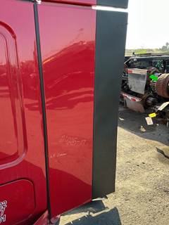 Freightliner Cascadia 126 Sleeper Fairing for a Freightliner CASCADIA