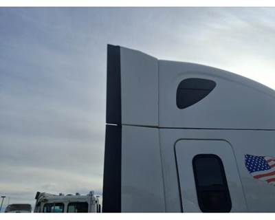Freightliner Cascadia 126 Sleeper Fairing