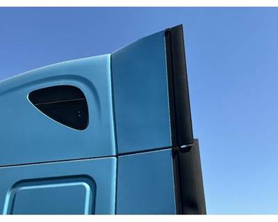 Freightliner Cascadia 126 Sleeper Fairing for a Freightliner CASCADIA