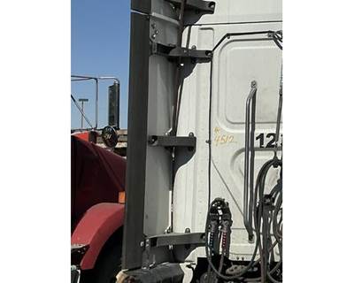 Freightliner Cascadia 126 Sleeper Fairing for a Freightliner CASCADIA