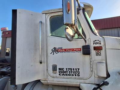 International 9200i Sleeper Fairing