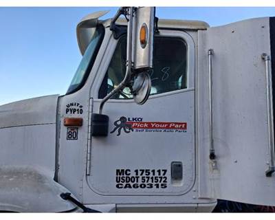 International 9200i Sleeper Fairing