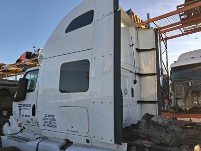 International LT625 Sleeper Fairing