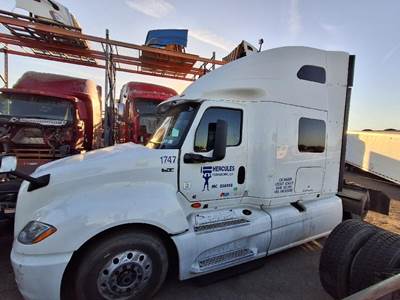 International LT625 Sleeper Fairing