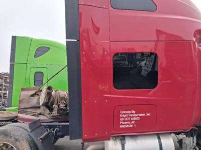 International LT625 Sleeper Fairing