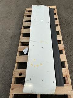 International LT625 Sleeper Fairing