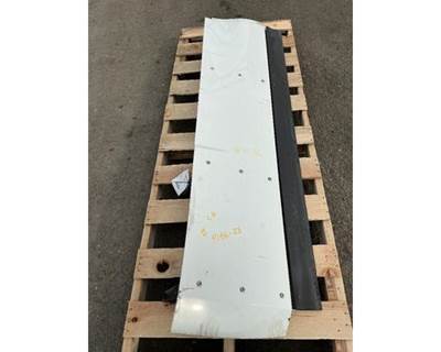 International LT625 Sleeper Fairing