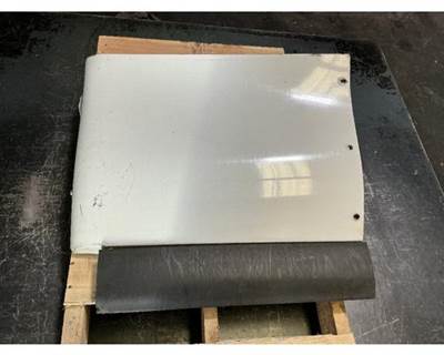 International LT625 Sleeper Fairing