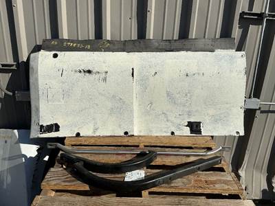 Mack Pinnacle CXU612 Sleeper Fairing for a Mack CXU612