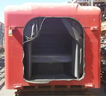 Peterbilt 386 Sleeper