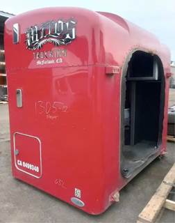 Peterbilt 386 Sleeper